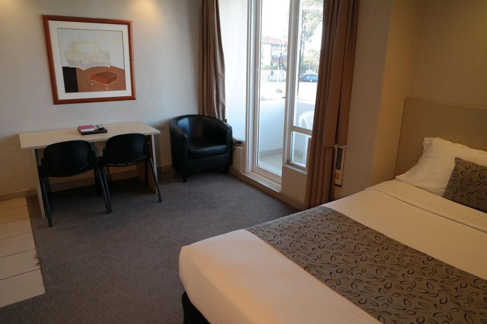 Parkville Place Serviced Apartments Мельбурн Екстер'єр фото