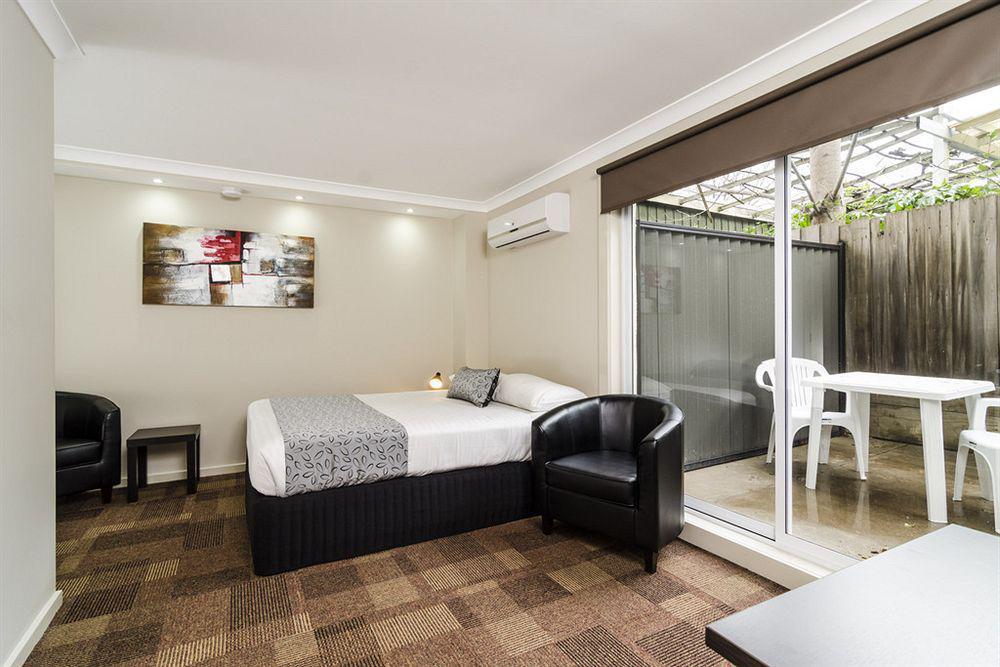Parkville Place Serviced Apartments Мельбурн Екстер'єр фото